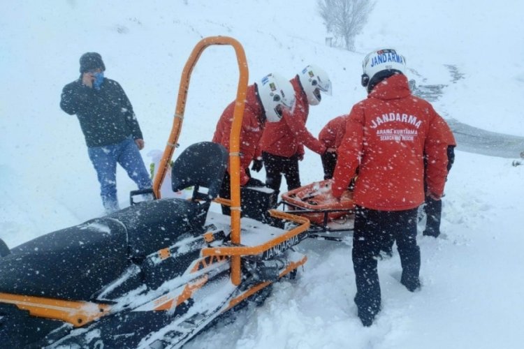Ezurum'da JAK timleri hasta &ccedil;ocuk i&ccedil;in seferber oldu
