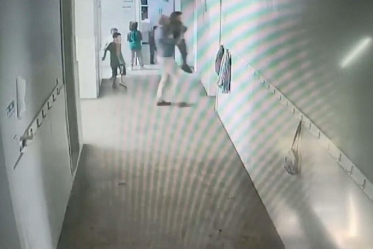 Muğla'da okulda skandal g&ouml;r&uuml;nt&uuml;!