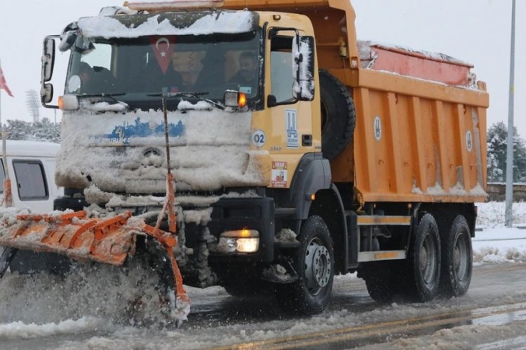 Erzurum, kar ve buzla m&uuml;cadele i&ccedil;in 350 milyon lira b&uuml;t&ccedil;e ayırdı
