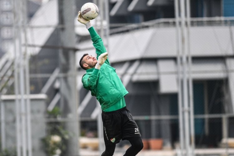 Bursaspor, Esenler Erokspor ma&ccedil;ı i&ccedil;in hazırlıklarına devam ediyor