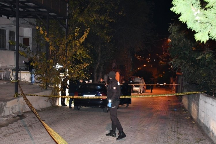25 yaşındaki gen&ccedil; silahla kendini vurdu