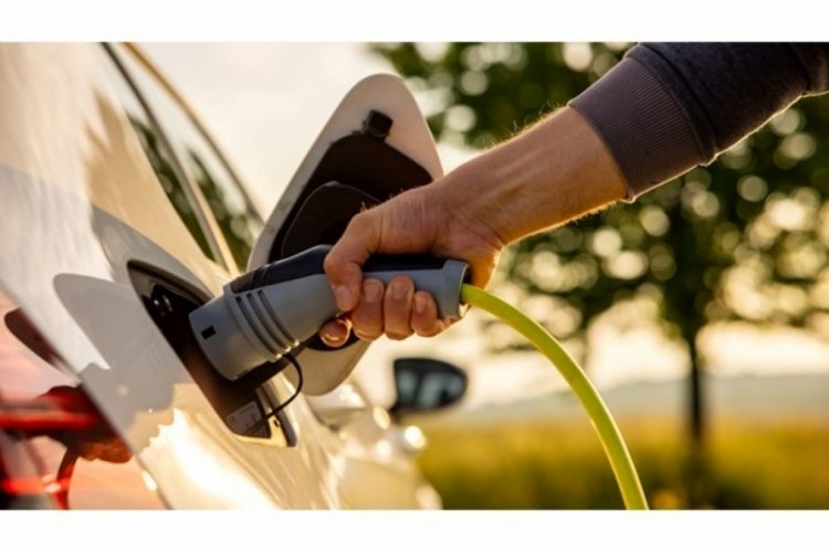 Elektrikli ara&ccedil; ithalatına yeni d&uuml;zenleme