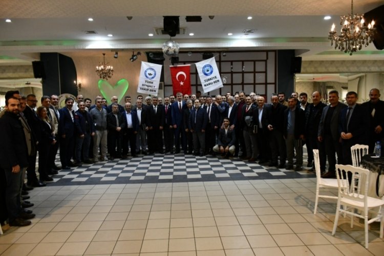 T&uuml;rk Diyanet Vakıf-Sen Bursa: Cumhuriyetimizin 2. y&uuml;zyılı 2053-2071 &uuml;lk&uuml;s&uuml;yle Kızılelma'ya emin adımlarla
