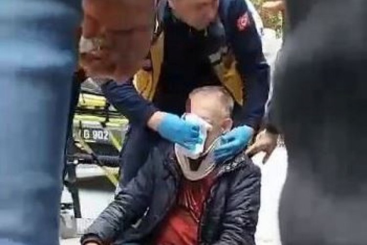 Uşak'ta motosiklet yayaya &ccedil;arptı!