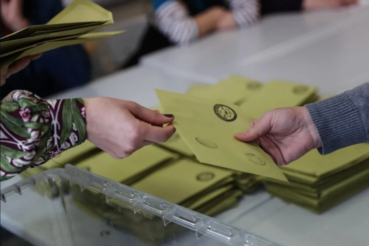 Adaylık i&ccedil;in istifalarda son g&uuml;n yarın