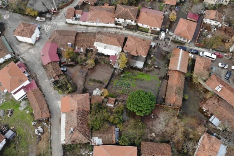 &Ccedil;anakkale'de Yenice'yi sel vurdu