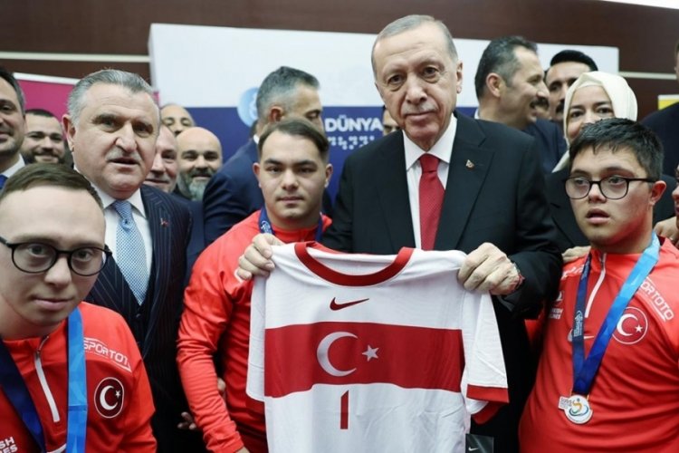 Cumhurbaşkanı Erdoğan, Futsal Milli Takımı'nı kabul etti