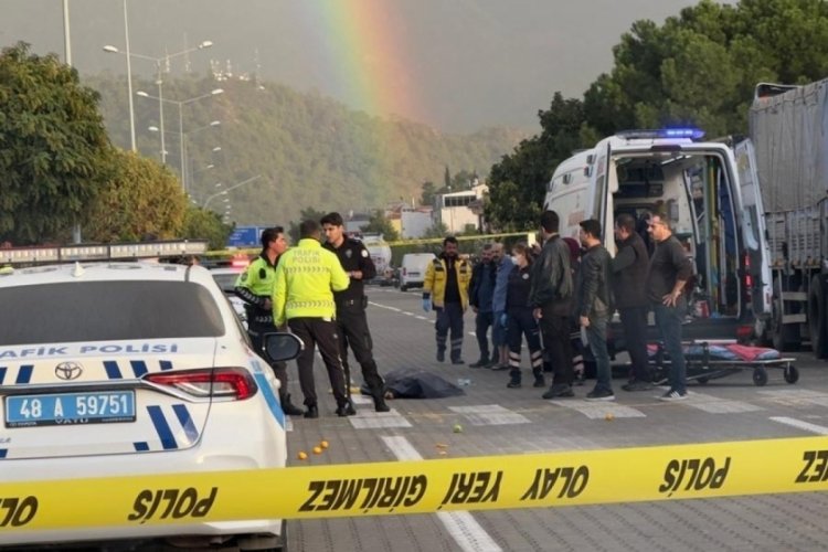 Muğla'da otomobilin &ccedil;arptığı kadın hayatını kaybetti