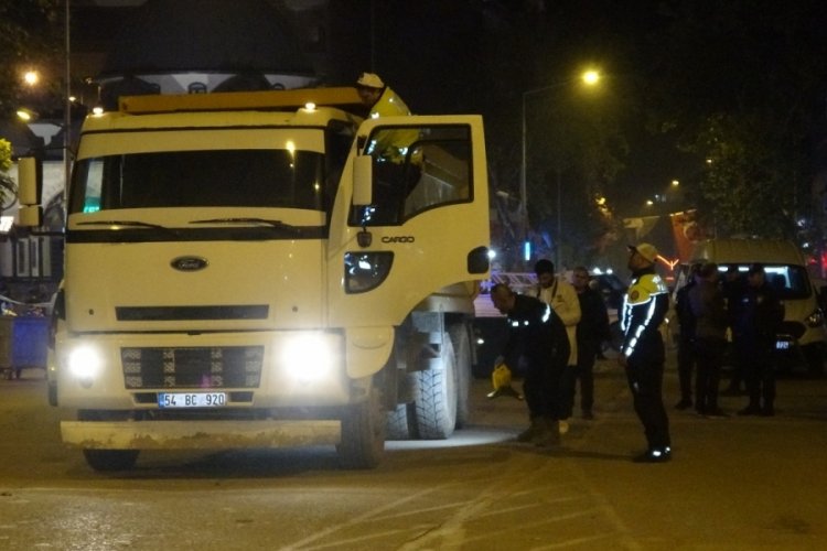 Adıyaman'da kamyonun &ccedil;arptığı yaya hayatını kaybetti