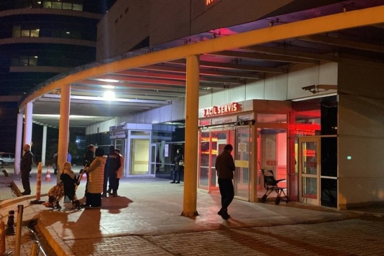 Karab&uuml;k'te 14 kişi gıda zehirlenmesi ş&uuml;phesiyle hastaneye başvurdu