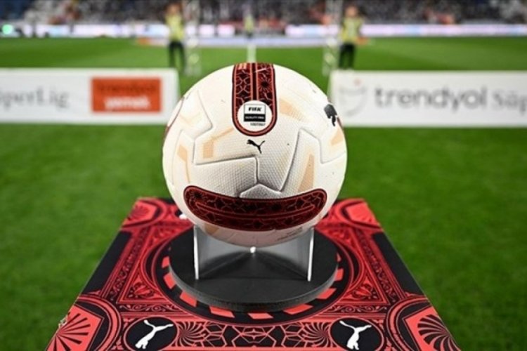 TFF'den yeni d&ouml;nem yayın ihalesiyle ilgili a&ccedil;ıklama: Kul&uuml;plere play-off &ouml;nerisi