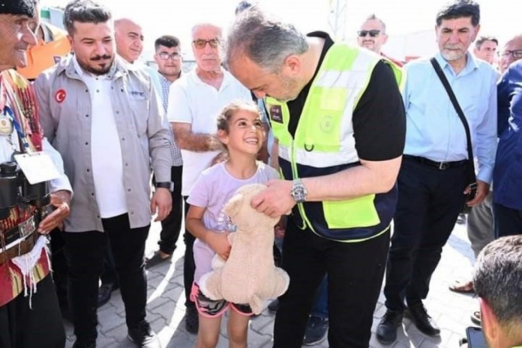 Kahramanmaraş depremi sonrası minik Melek'ten Başkan Aktaş'a &ouml;zlem mesajı