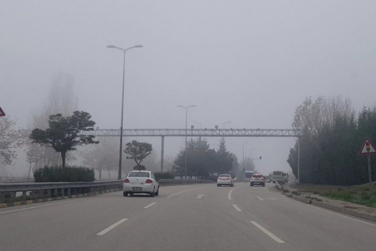 Karab&uuml;k'te yoğun sis etkili oldu