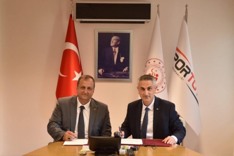 Bursa İznik'te spor yatırımları s&uuml;r&uuml;yor