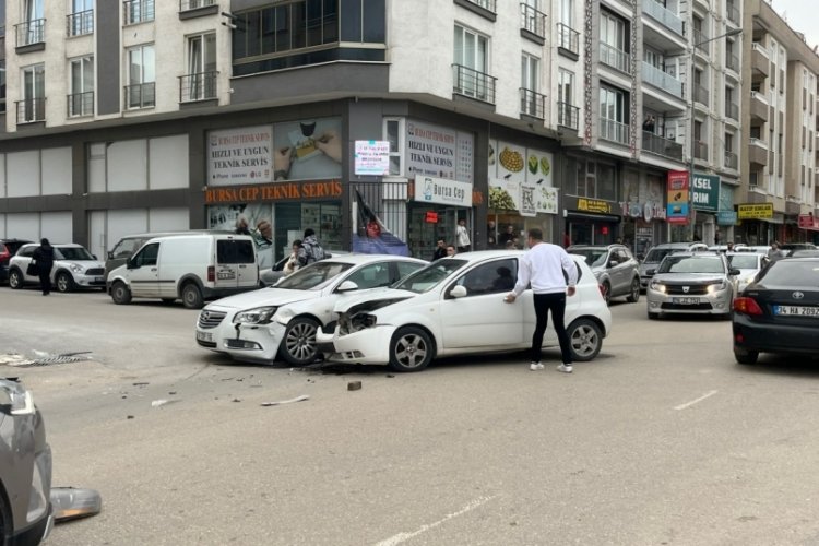 Bursa Beşevler'de kaza!&nbsp;