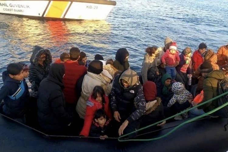 &Ccedil;anakkale'de 110 ka&ccedil;ak g&ouml;&ccedil;men yakalandı