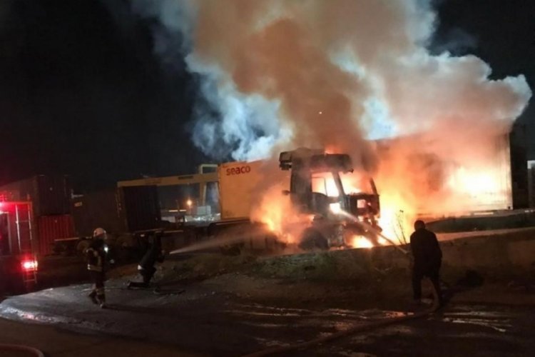 Hatay'da tır yangını