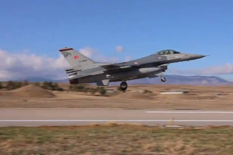 Akdeniz'in uluslararası hava sahasında eğitim u&ccedil;uşu yapıldı