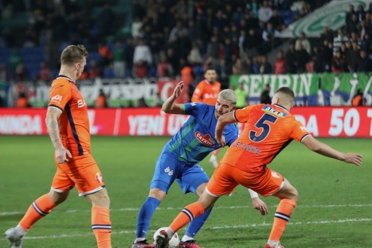 &Ccedil;aykur Rizespor MS Başakşehir'i 3-2 yendi