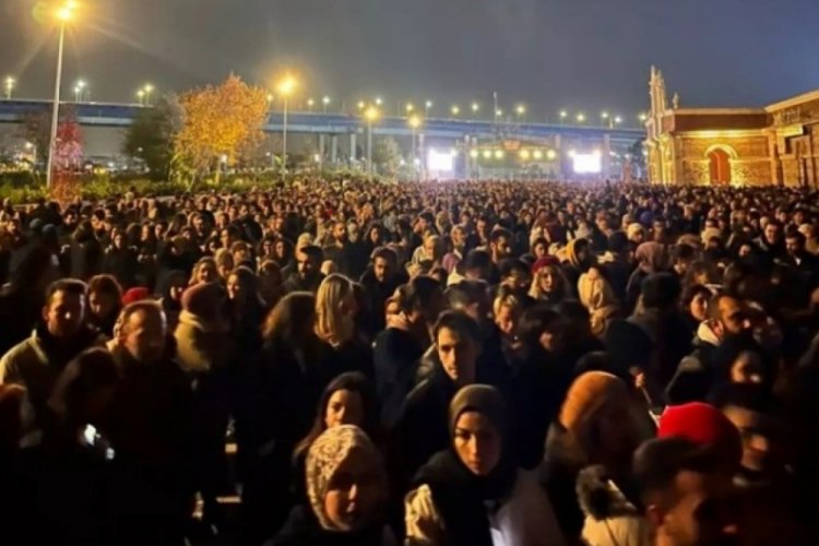 Melike Şahin, r&uuml;zgar gerek&ccedil;esiyle İstanbul'da konsere &ccedil;ıkmadı