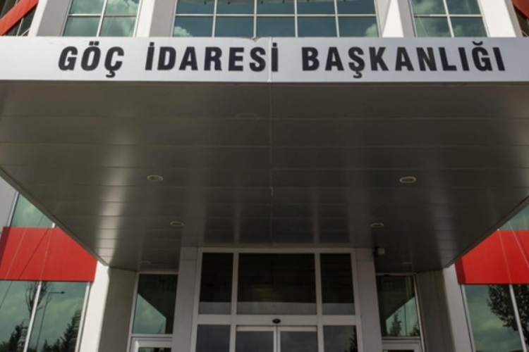 "D&uuml;zensiz g&ouml;&ccedil;menlerin serbest bırakıldığı" iddiasına a&ccedil;ıklama