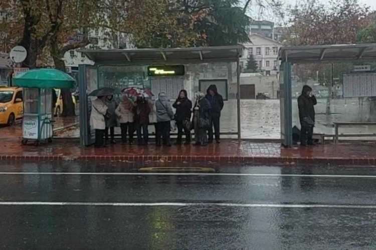Beklenen yağış Tekirdağ'da etkisini g&ouml;sterdi