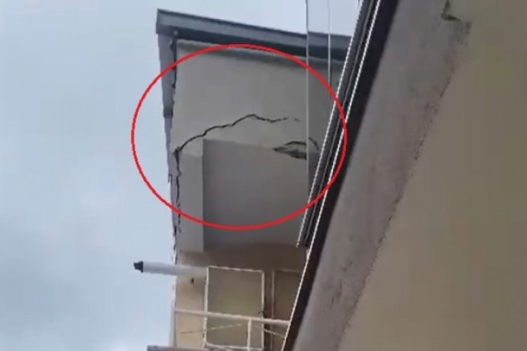 Mudanya Belediye Başkanı: Trilye'de bazı binalarda duvar yıkılmaları var