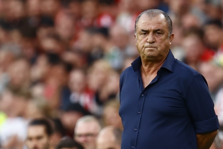 Fatih Terim'in avukatlarından fon a&ccedil;ıklaması
