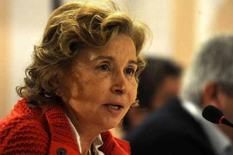 Nazlı Ilıcak yeniden cezaevine girdi