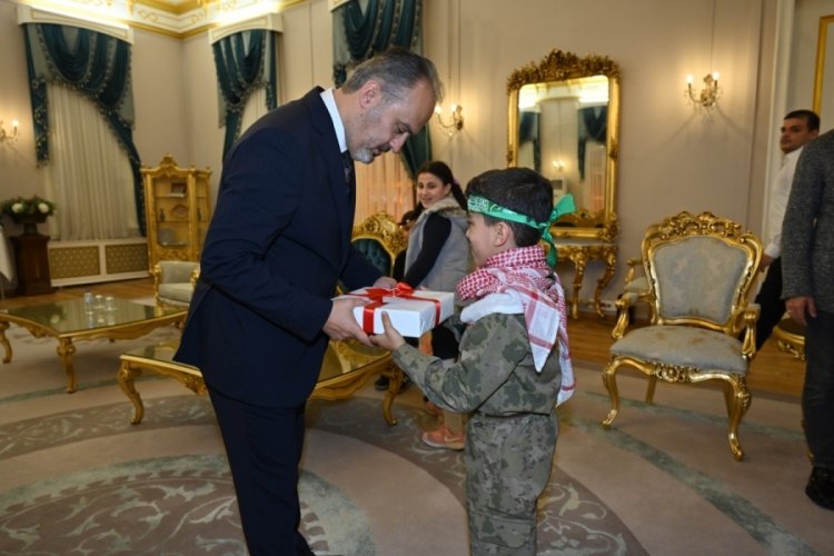 Filistinli &ccedil;ocuklardan Başkan Aktaş'a ziyaret