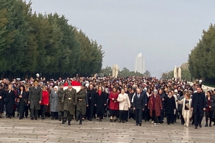 Bakan G&ouml;ktaş ve beraberindeki heyet Anıtkabir'i ziyaret etti