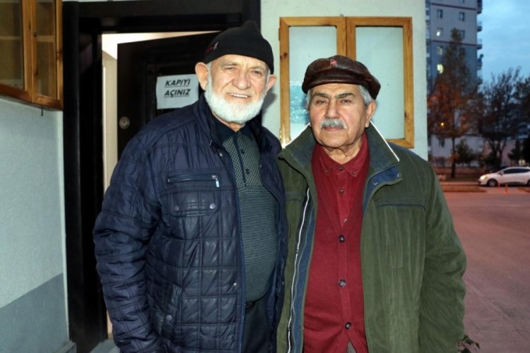53 yıldır haber alamadığı arkadaşını Kayseri'de buldu
