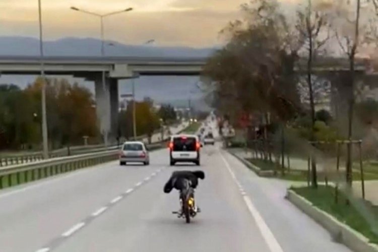 Bursa'da motosikleti yatarak s&uuml;rd&uuml;