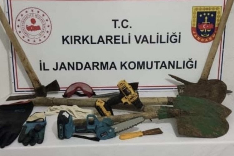 Kırklareli'de ka&ccedil;ak kazı yapan ş&uuml;pheliler yakalandı