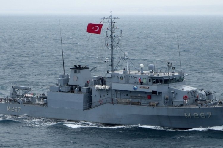 &Ccedil;anakkale'de mayınlar tespit edilerek SAS komandoları tarafından imha edildi