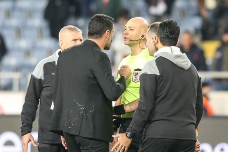 Volkan Demirel'e 1 ma&ccedil; men ve 39 bin lira para cezası