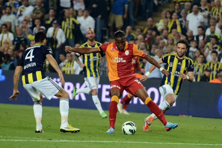 Fenerbah&ccedil;e-Galatasaray S&uuml;per Kupa ma&ccedil;ının bilet satışı başladı