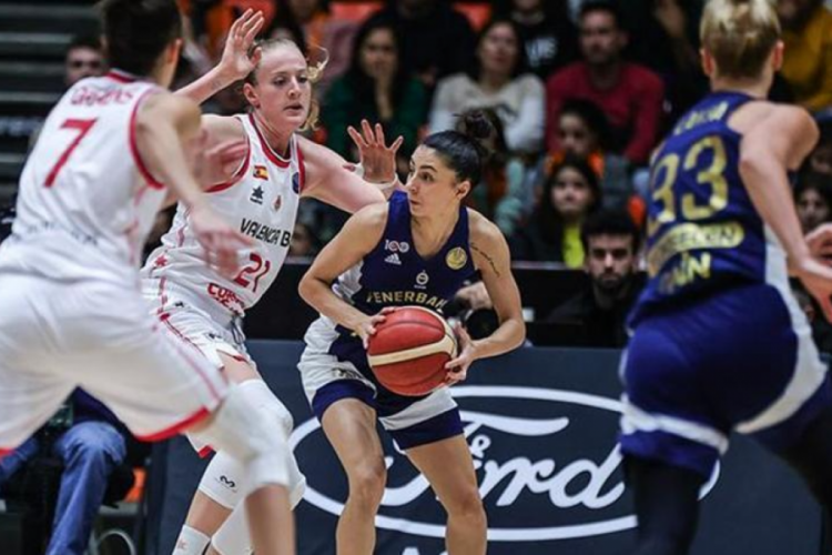 Fenerbah&ccedil;e Alag&ouml;z Holding, Valencia Basket Club'ı mağlup etti