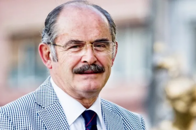 Eskişehir B&uuml;y&uuml;kşehir Belediye Başkanı Yılmaz B&uuml;y&uuml;kerşen, yeniden aday oldu