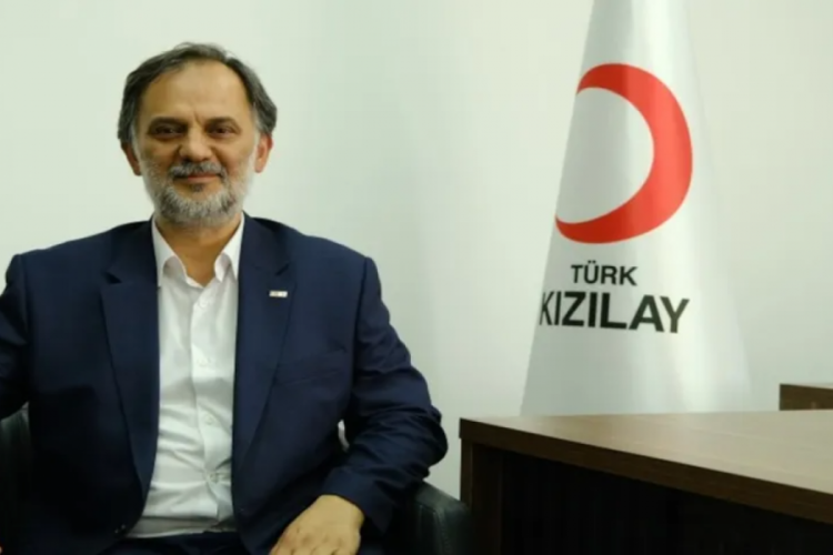 Kızılay'da genel m&uuml;d&uuml;r istifa etti! Genel m&uuml;d&uuml;rl&uuml;k makamı kaldırıldı