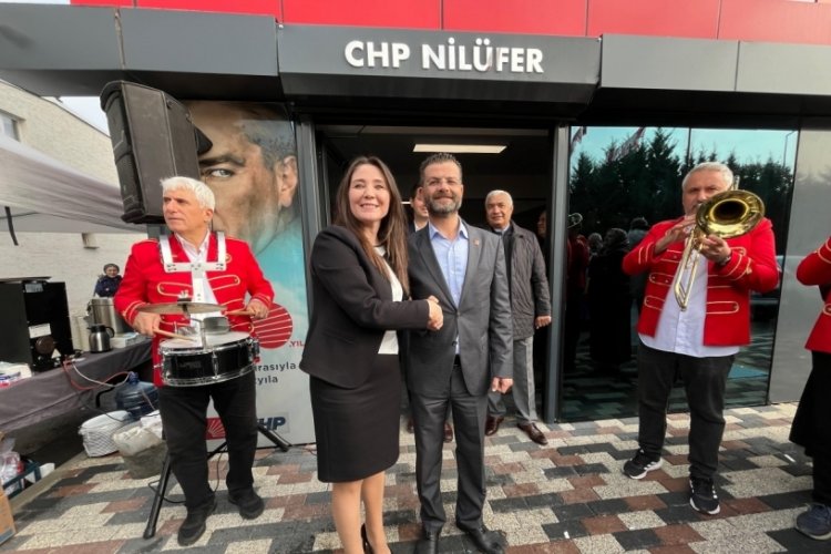 Dilber Dereli, Nil&uuml;fer'e aday adaylığını a&ccedil;ıkladı