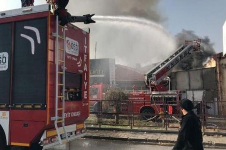 Kayseri'de fabrika yangını!