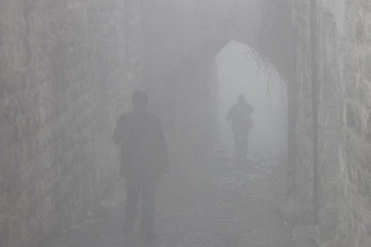 Mardin'de g&ouml;r&uuml;ş mesafesi 10 metrenin altına d&uuml;şt&uuml;