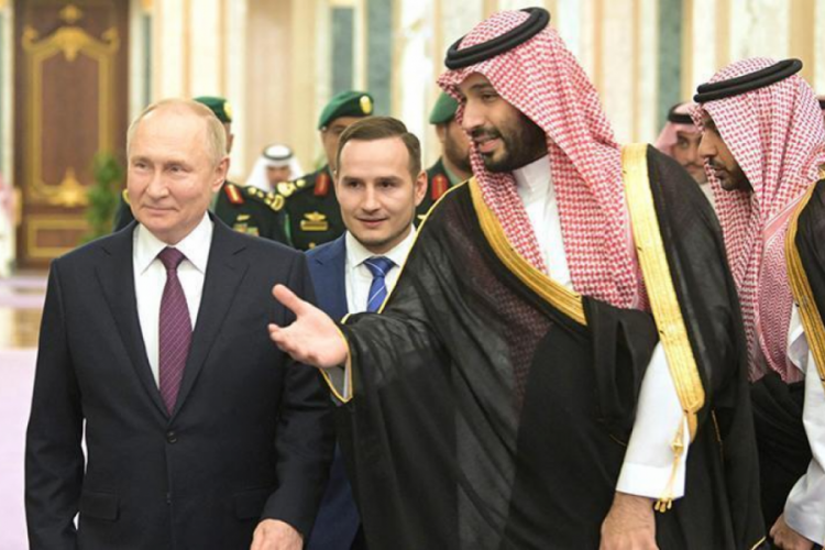 Putin ve Suudi Arabistan Veliaht Prensi Selman g&ouml;r&uuml;şt&uuml;