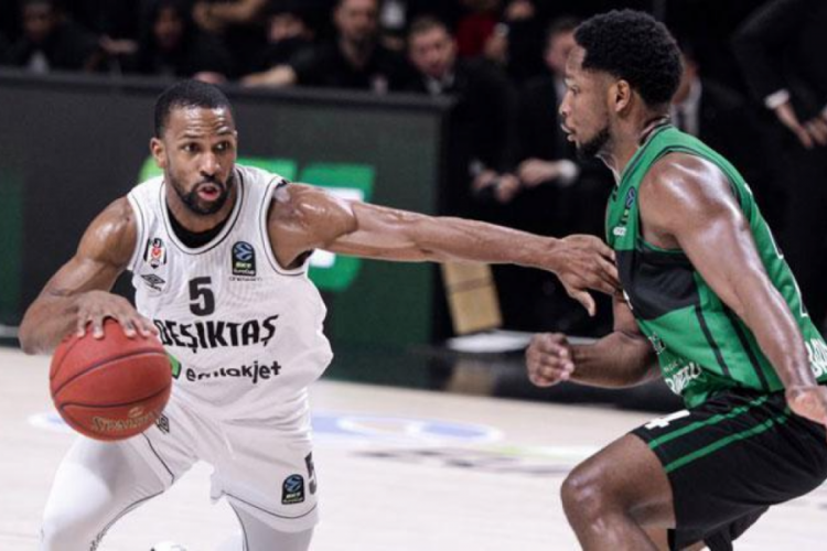 Beşiktaş Emlakjet evinde mağlup oldu