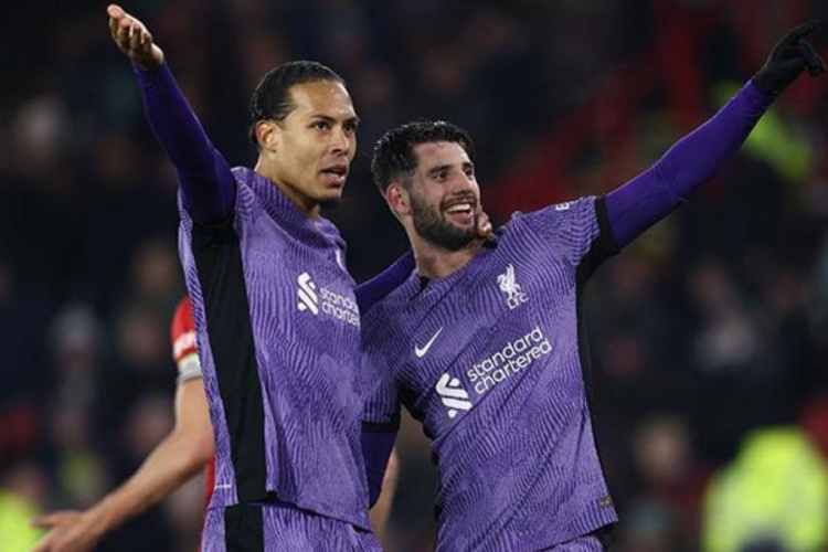 Liverpool, Sheffield United deplasmanından galip ayrıldı