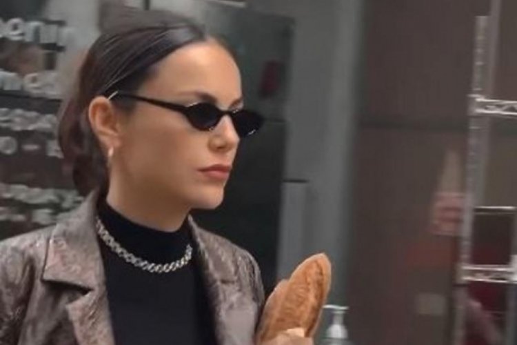 Yağmur Tanrısevsin k&uuml;lot trendine uydu! Fırından ekmek aldı
