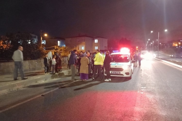 &Ccedil;orlu'da servis minib&uuml;s&uuml; 9 yaşındaki yayaya &ccedil;arptı