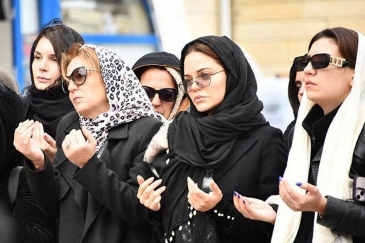 Hilal Altınbilek'in baba acısı!