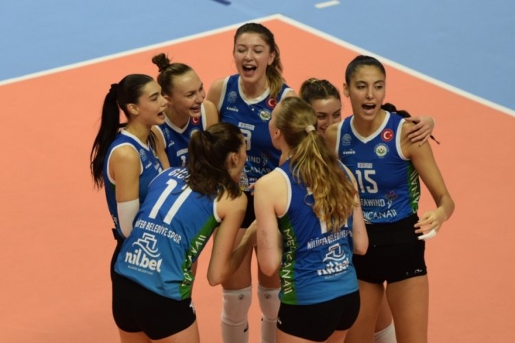 Nil&uuml;fer'in sultanları CEV Challenge Cup'ta &ccedil;eyrek finale y&uuml;kseldi